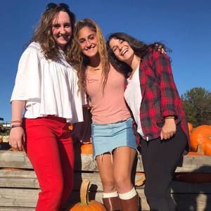 Meet your Posher, Emma